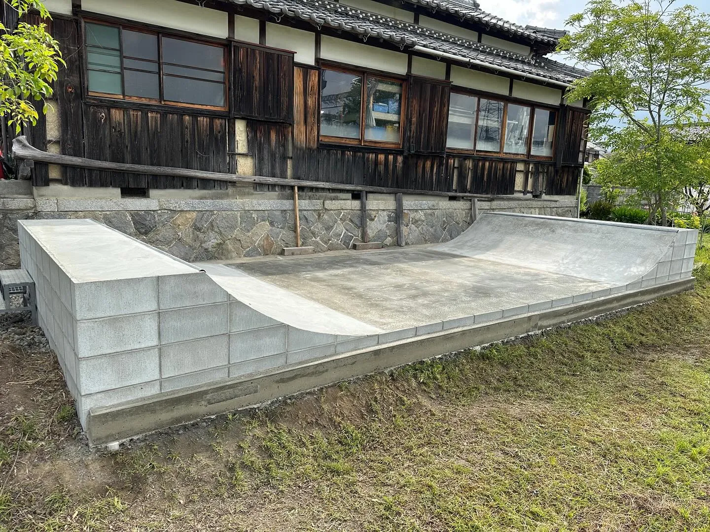 こんにちは　株式会社プラステリアです。