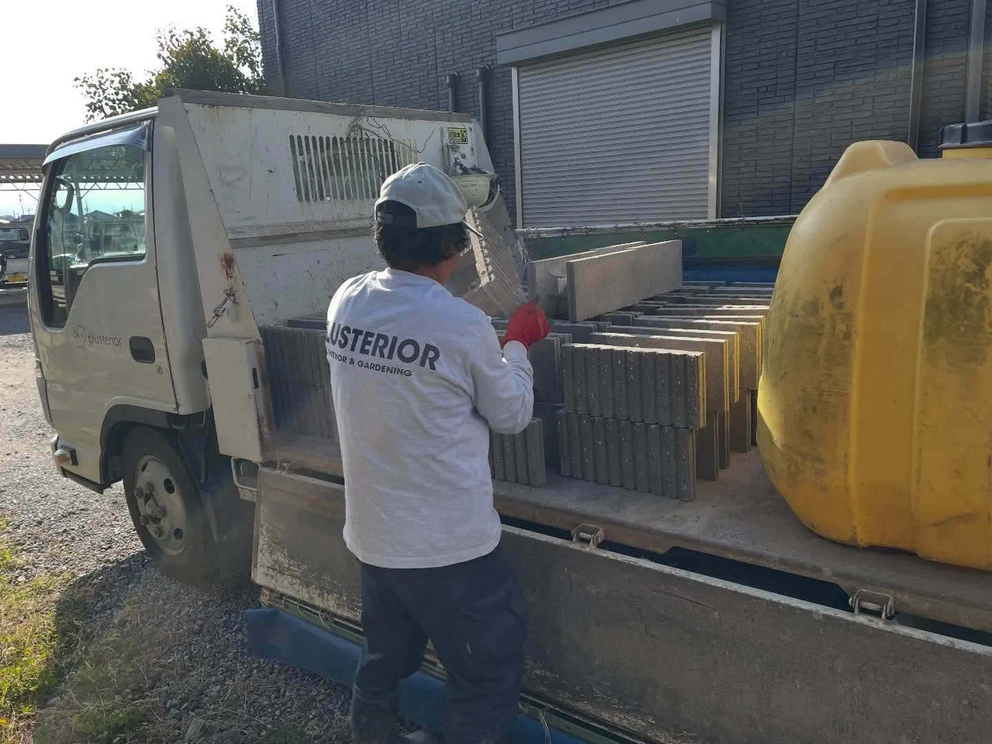 オリジナルTシャツ・ロンT．キャップ等あります